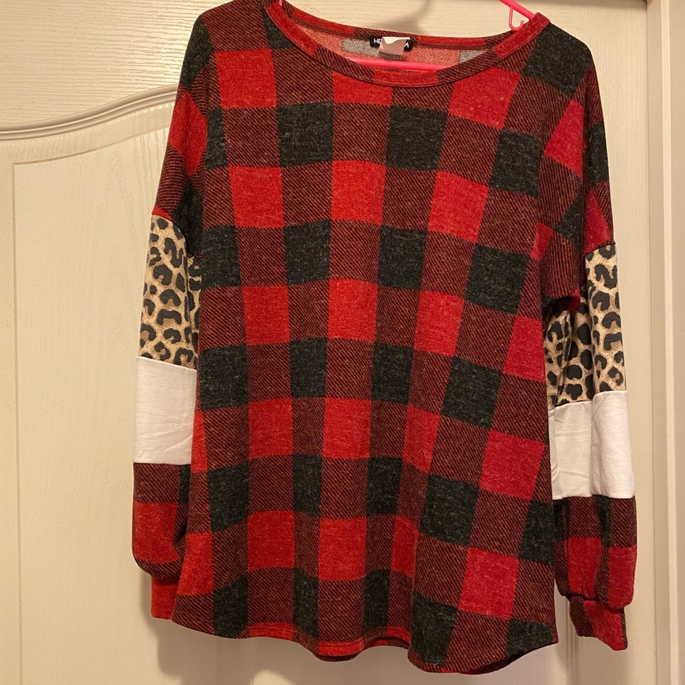Buffalo plaid long sleeved top, size medium